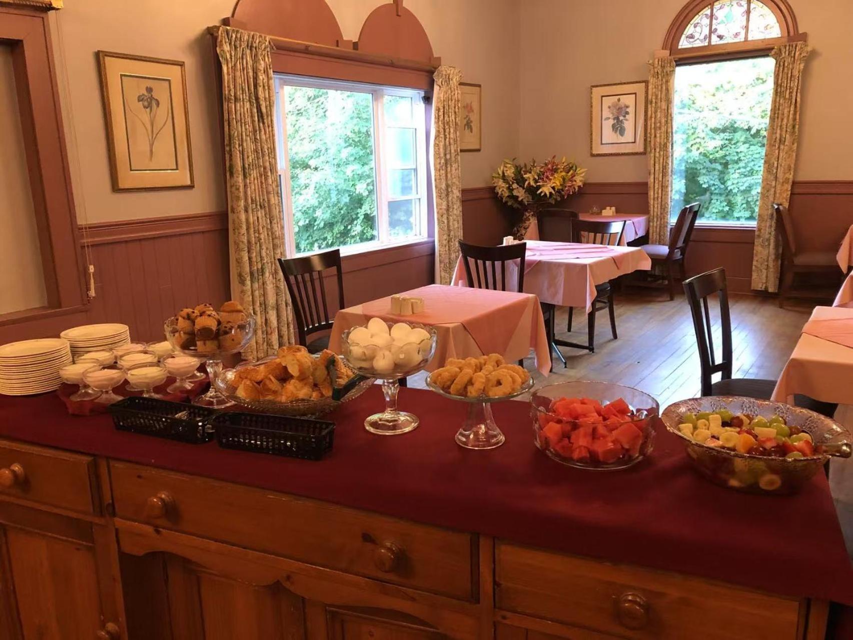 Braeside Country Inn 픽토우 외부 사진